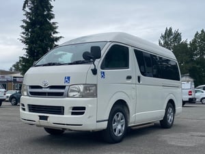 JDM TOYOTA HIACE HIGH ROOF MINI VAN LOW LOW MILEAGE