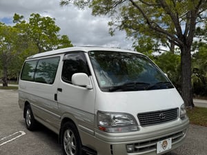 1997 Toyota Hiace Super Custom — photo 2