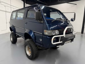 1993 Mitsubishi Lancer L300 Lifted — photo 2