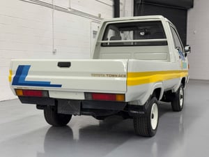 1989 Toyota Townace Custom Truck — photo 3