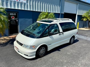 1998 Toyota Estima Aeras Van, 2.4L Gas Supercharged, Automatic Transmission, RWD 51k Miles — photo 3