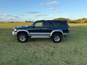 1996 Toyota Hilux Surf — photo 3