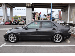 Toyota Altezza SXE10 RS200Z edition — photo 4