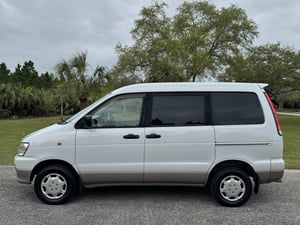 1998 Toyota LiteAce Noah 4WD — photo 5