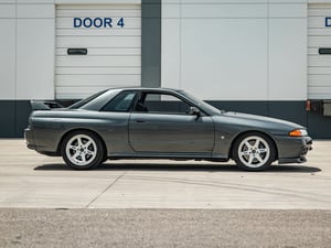 1989 Nissan Skyline R32 GT-R — photo 2