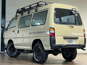 Mitsubishi Delica Star Wagon — photo 6