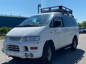 2000 MITSUBISHI DELICA CHAMONIX — photo 2