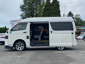 JDM TOYOYA HIACE HIGH WHHL CHAIR VAN LOW LOW MILEAGE — photo 6
