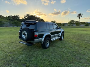 1996 Toyota Hilux Surf — photo 5