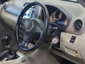 2000 TOYOTA RAV4 L MANUAL 4WD — photo 2