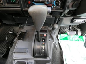 Toyota Land Cruiser 70 HZJ77 1993 September — photo 5