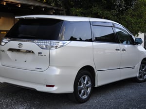 2009 Toyota Estima 4WD Hybrid 8 Seater — photo 3