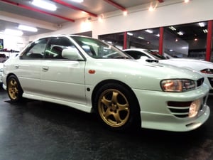Subaru Impreza GC8 — photo 3