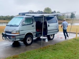 1991 Toyota Hiace, 4x4 Super Custom Diesel, 5-Speed Manual — photo 4