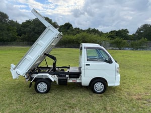 1999 Daihatsu Hijet. 54k miles. — photo 5