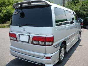 Toyota Hiace KCH40 Regius October 1999 — photo 2