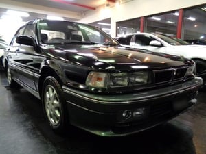 Mitsubishi Galant E39A June 1990