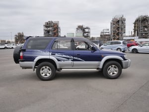 1996 Toyota Hilux Surf SSR-G Wide — photo 4