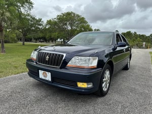2000 Toyota Crown