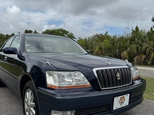 2000 Toyota Crown Majesta V8 — photo 4