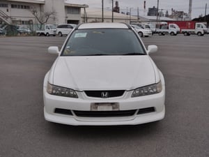 2000 Honda Accord Wagon 4WD — photo 2