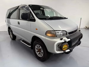 1996 Mitsubishi Delica Space Gear — photo 4