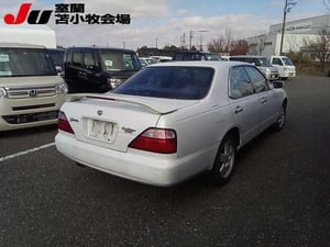 Nissan Gloria HBY33 Gran turismo altima June 1995 — photo 6