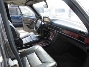 Mercedes-Benz W126 S-Class 1990 — photo 2