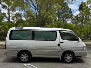 1997 Toyota Hiace Super Custom — photo 3