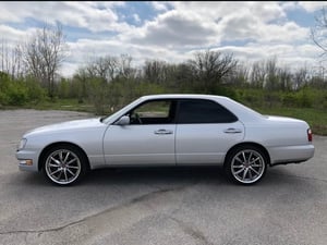 1996 Nissan Gloria Gran Turismo — photo 6