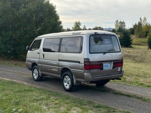 93' Toyota Hiace Van - AWD - Super Custom- RHD JDM Camper — photo 6