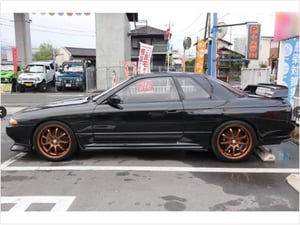 Nissan Skyline HCR32 GTS-T TYPE M 60TH ANNIVERSARY 1990 April — photo 2