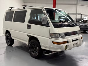 1998 Mitsubishi Delica Star Wagon — photo 5