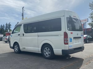 JDM DEISEL HIGH ROOF VAN LOW LOW MILEAGE — photo 4