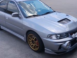 Vendo Mitsubishi Lancer evo 4