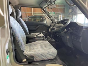 Mitsubishi Delica Star Wagon 2.5 GLX aeroroof diesel turbo 4WD 1998 — photo 5