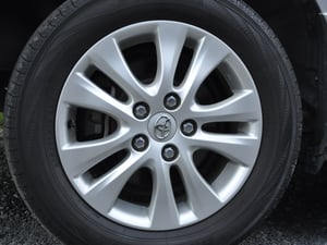 2010 Toyota Voxy ZS Edition Twin Sunroofs — photo 4