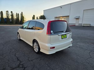 2000 Honda Stream – Ultra-Low Mileage JDM Sports Wagon — photo 2