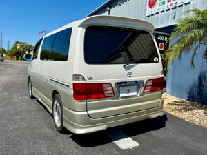 2000 Toyota Grand HiAce V6, 3.4L Gas. RWD Automatic transmission — photo 6
