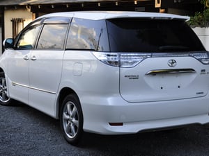 2009 Toyota Estima 4WD Hybrid 8 Seater — photo 6