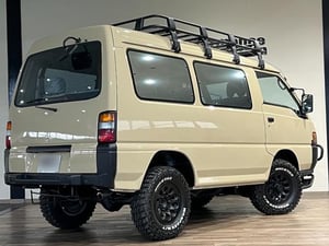 Mitsubishi Delica Star Wagon — photo 4