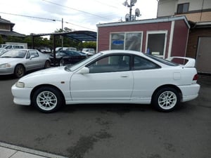 Honda Integra DC2 SiR-G 1998 December — photo 2