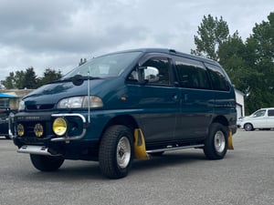 JDM MITSUBISHI DELICA HIGH ROOF 1995