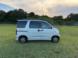 1999 Daihatsu Atrai — photo 3