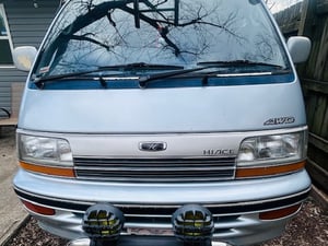 1991 Toyota Hiace, 4x4 Super Custom Diesel, 5-Speed Manual — photo 5