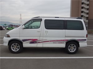 Toyota Hiace Regius   Wind tourer KCH46 November 1997  4WD — photo 4