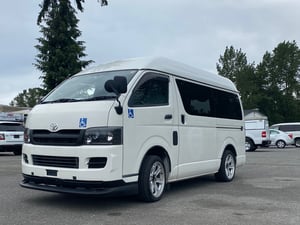 JDM TOYOYA HIACE HIGH WHHL CHAIR VAN LOW LOW MILEAGE