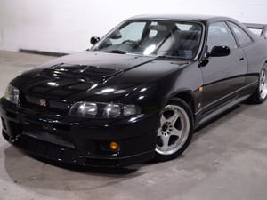 Nissan Skyline R33 — photo 3