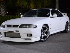 Nissan Skyline R33