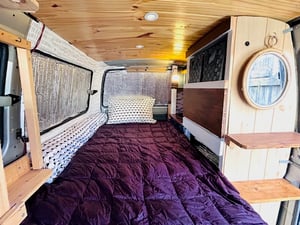1991 Toyota Hiace, 4x4 Super Custom Diesel, 5-Speed Manual — photo 2
